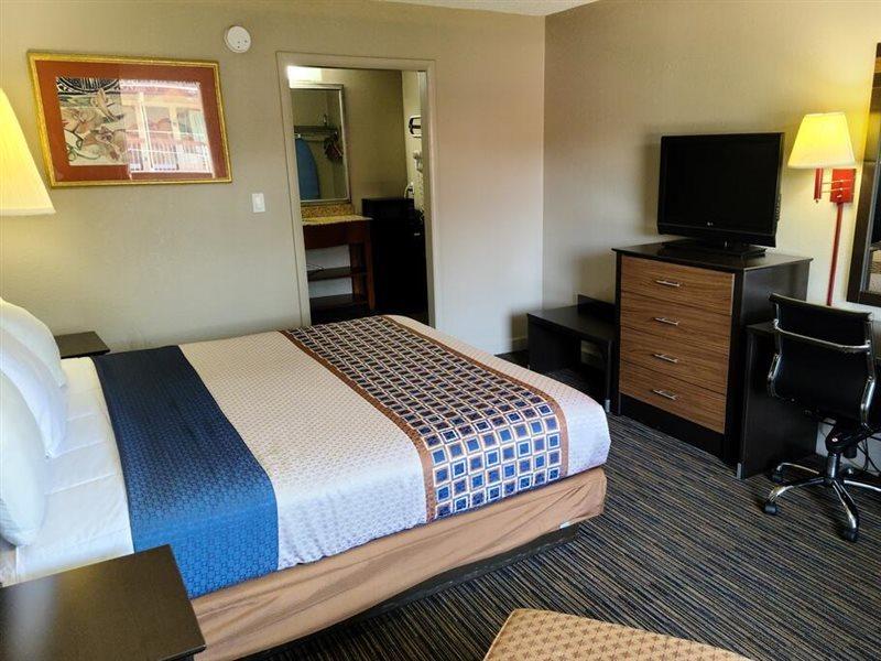 Travelodge By Wyndham Williamsburg Colonial Area Экстерьер фото