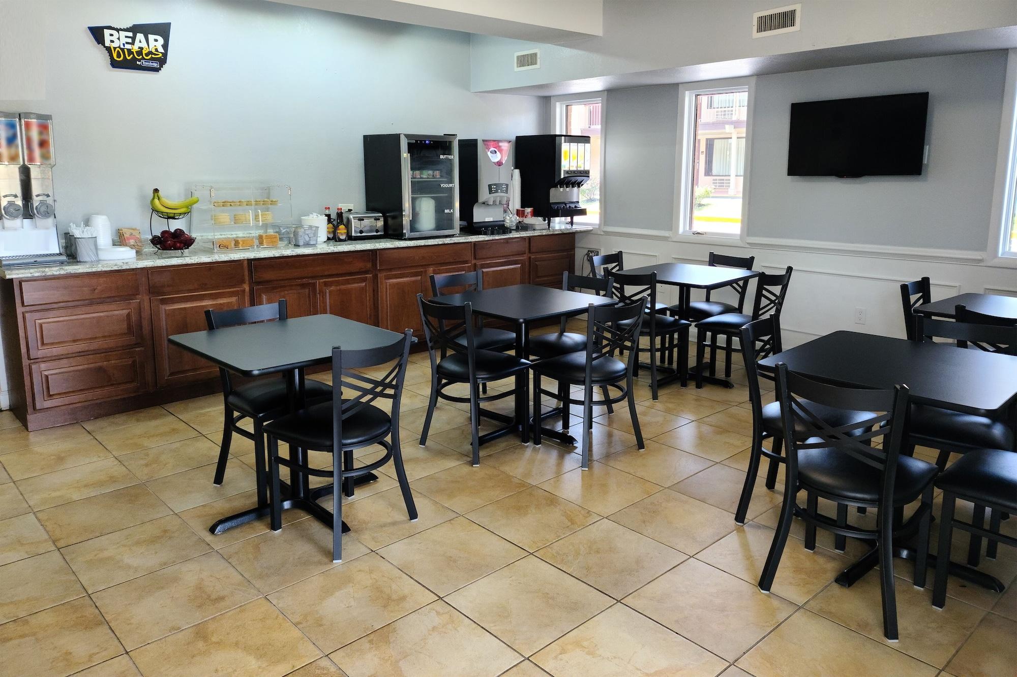 Travelodge By Wyndham Williamsburg Colonial Area Экстерьер фото