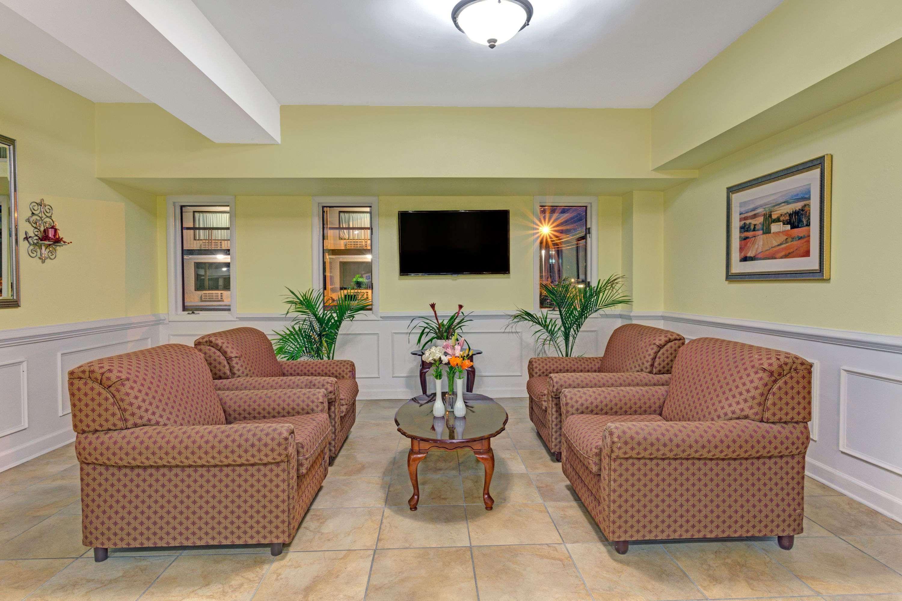 Travelodge By Wyndham Williamsburg Colonial Area Экстерьер фото