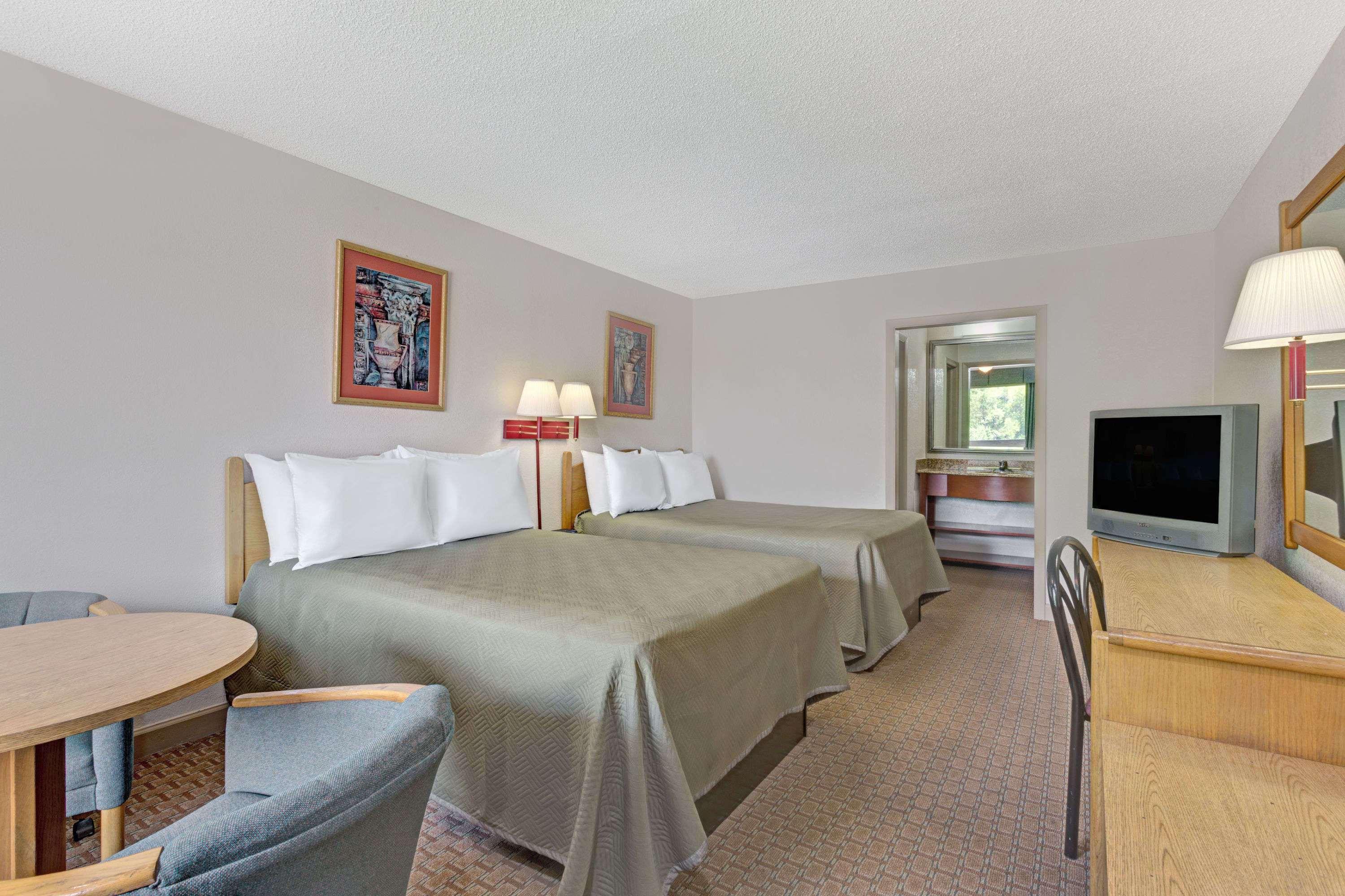 Travelodge By Wyndham Williamsburg Colonial Area Экстерьер фото
